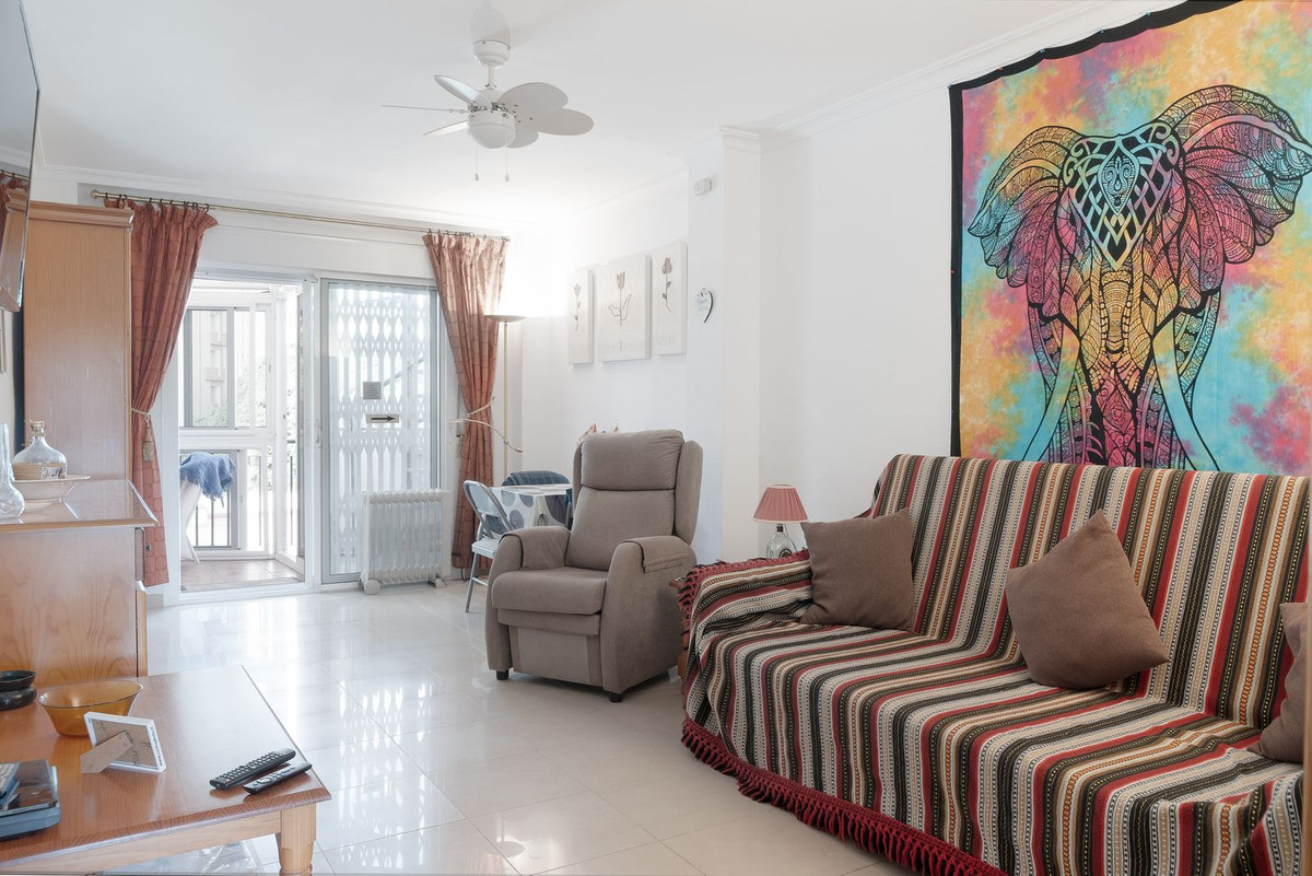 2 Bed Apartment for sale in Benalmadena Costa Costa Del Sol, Málaga, Spain