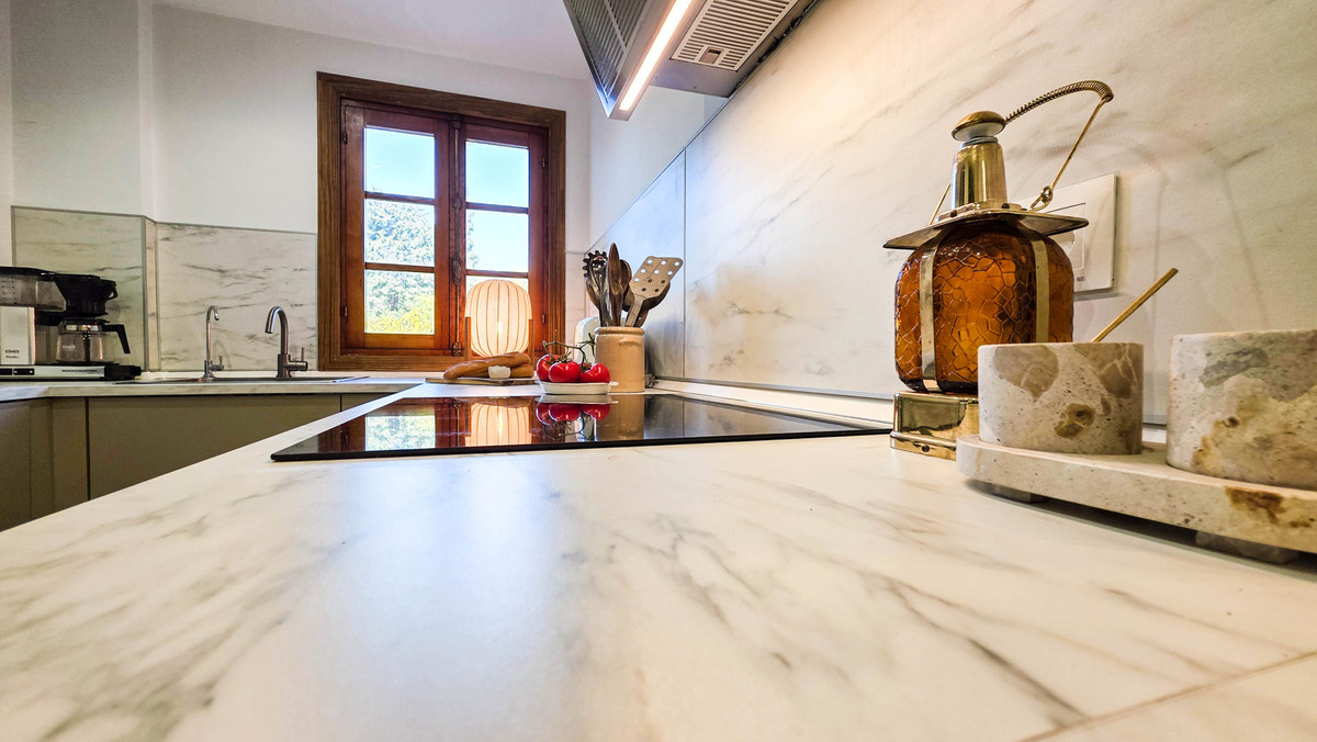 1 Bed Apartment for sale in La Duquesa Costa Del Sol, Málaga, Spain