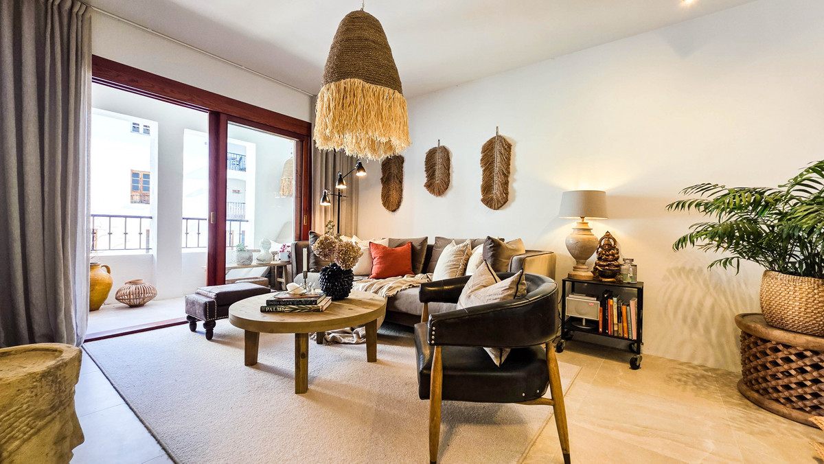 1 Bed Apartment for sale in La Duquesa Costa Del Sol, Málaga, Spain
