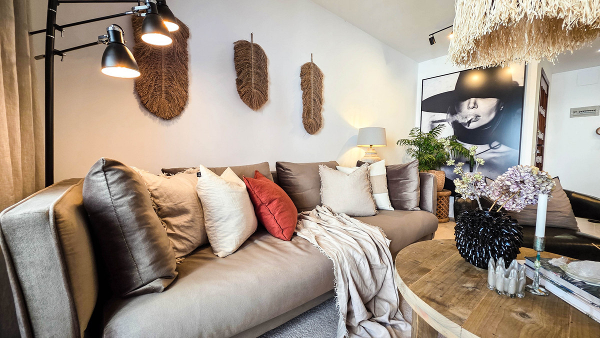 1 Bed Apartment for sale in La Duquesa Costa Del Sol, Málaga, Spain