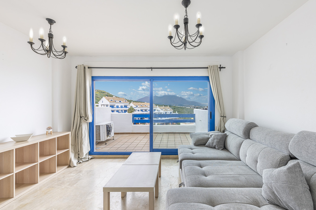 2 Bed Apartment for sale in La Duquesa Costa Del Sol, Málaga, Spain