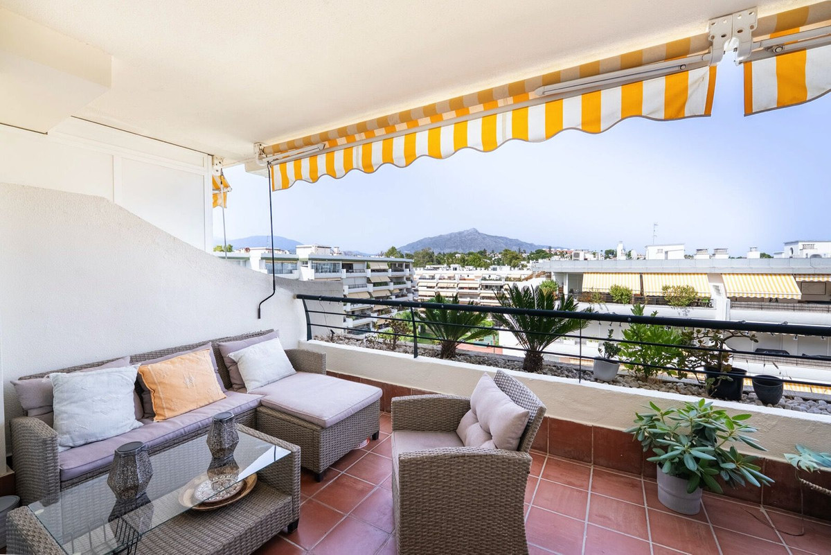 2 Bed Apartment for sale in Guadalmina Alta Costa Del Sol, Málaga, Spain