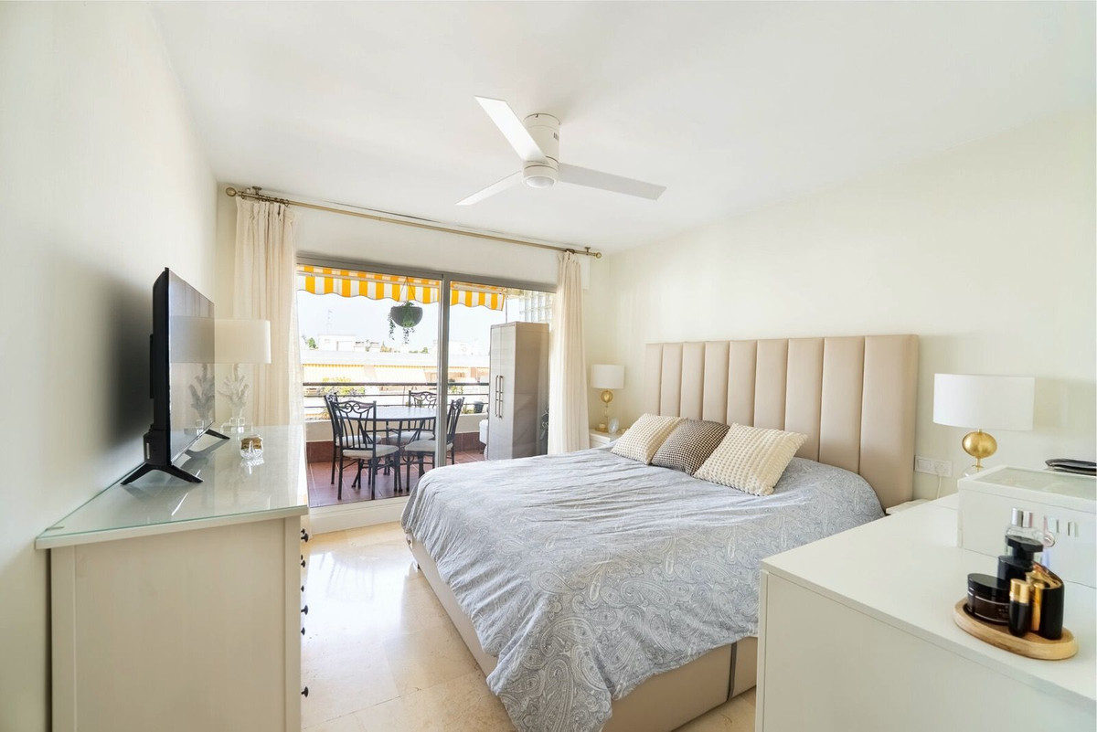 2 Bed Apartment for sale in Guadalmina Alta Costa Del Sol, Málaga, Spain
