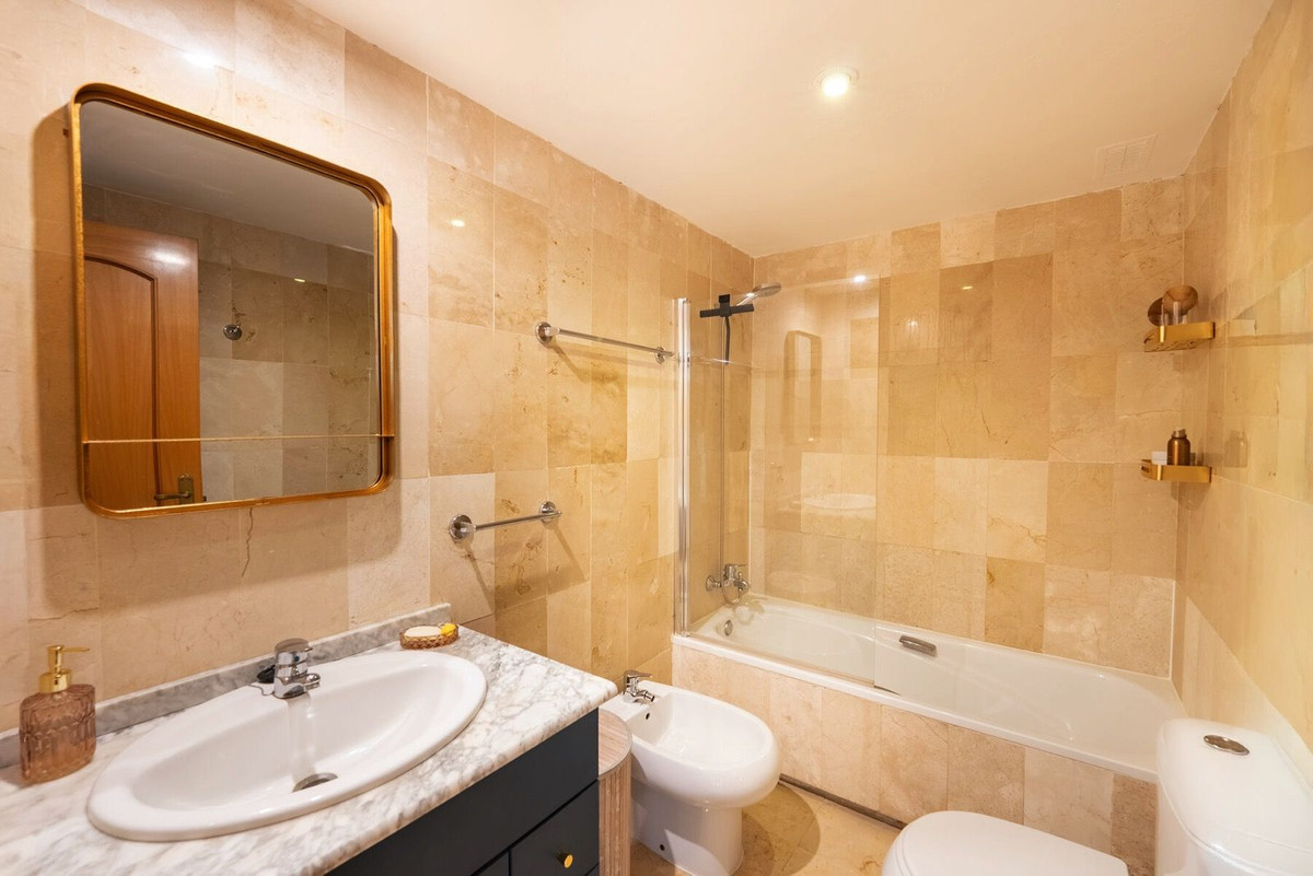 2 Bed Apartment for sale in Guadalmina Alta Costa Del Sol, Málaga, Spain