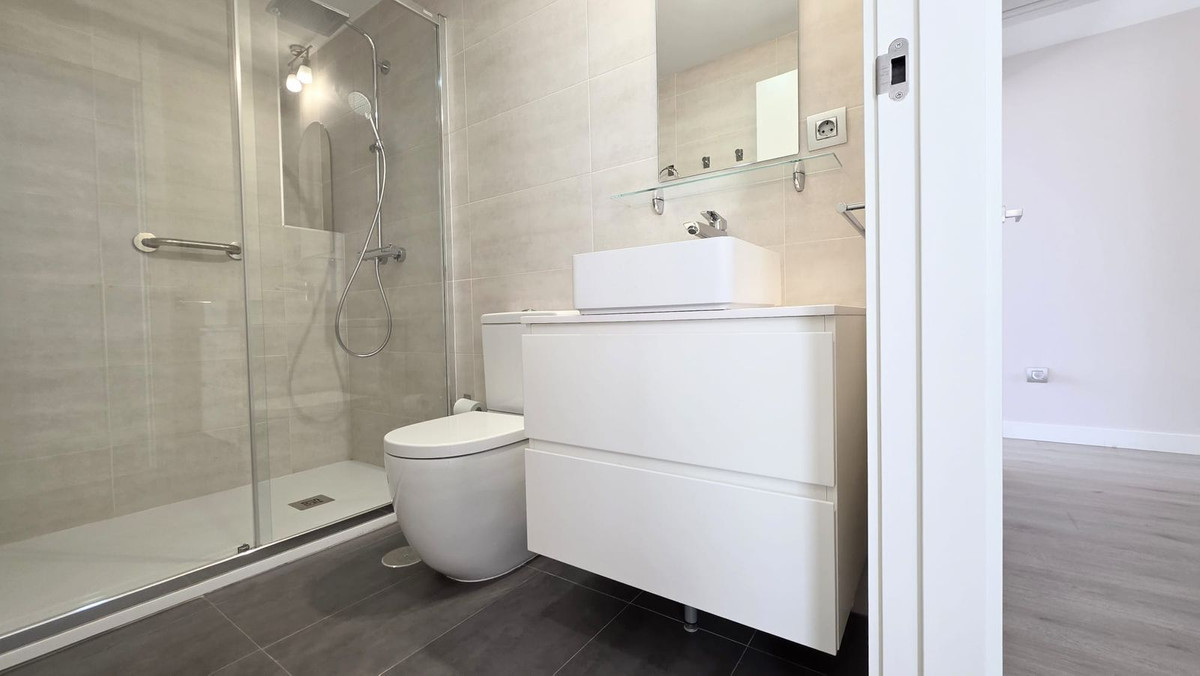 4 Bed Apartment for sale in Málaga Centro Costa Del Sol, Málaga, Spain