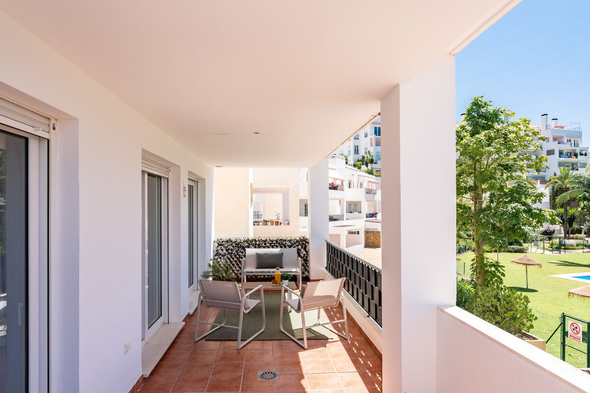 Se vende Apartamento Planta Media de 2 dormitorios en Costa Del Sol, Málaga, España