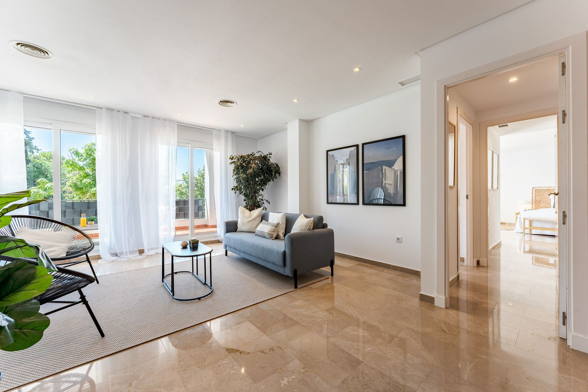 Se vende Apartamento Planta Media de 2 dormitorios en Costa Del Sol, Málaga, España