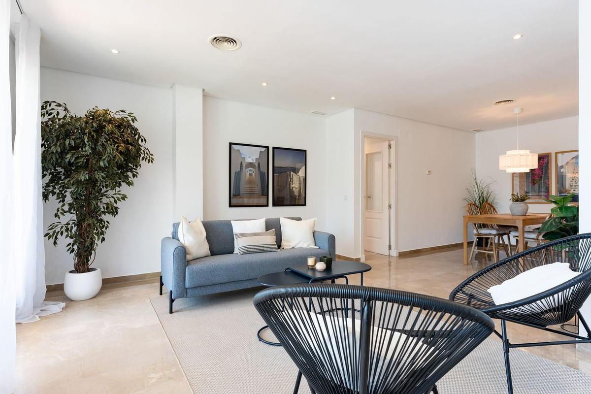 Se vende Apartamento Planta Media de 2 dormitorios en Costa Del Sol, Málaga, España