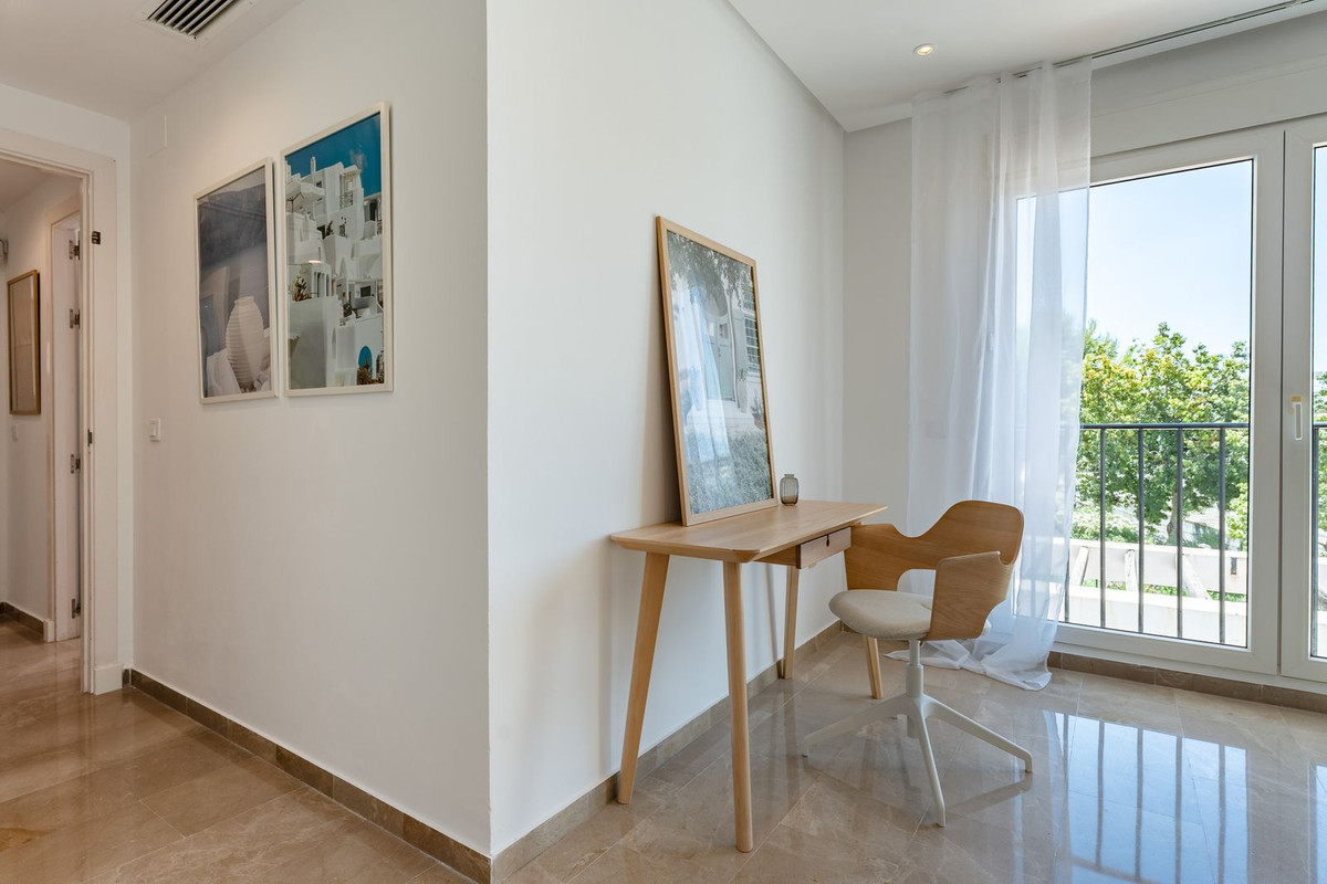 Se vende Apartamento Planta Media de 2 dormitorios en Costa Del Sol, Málaga, España