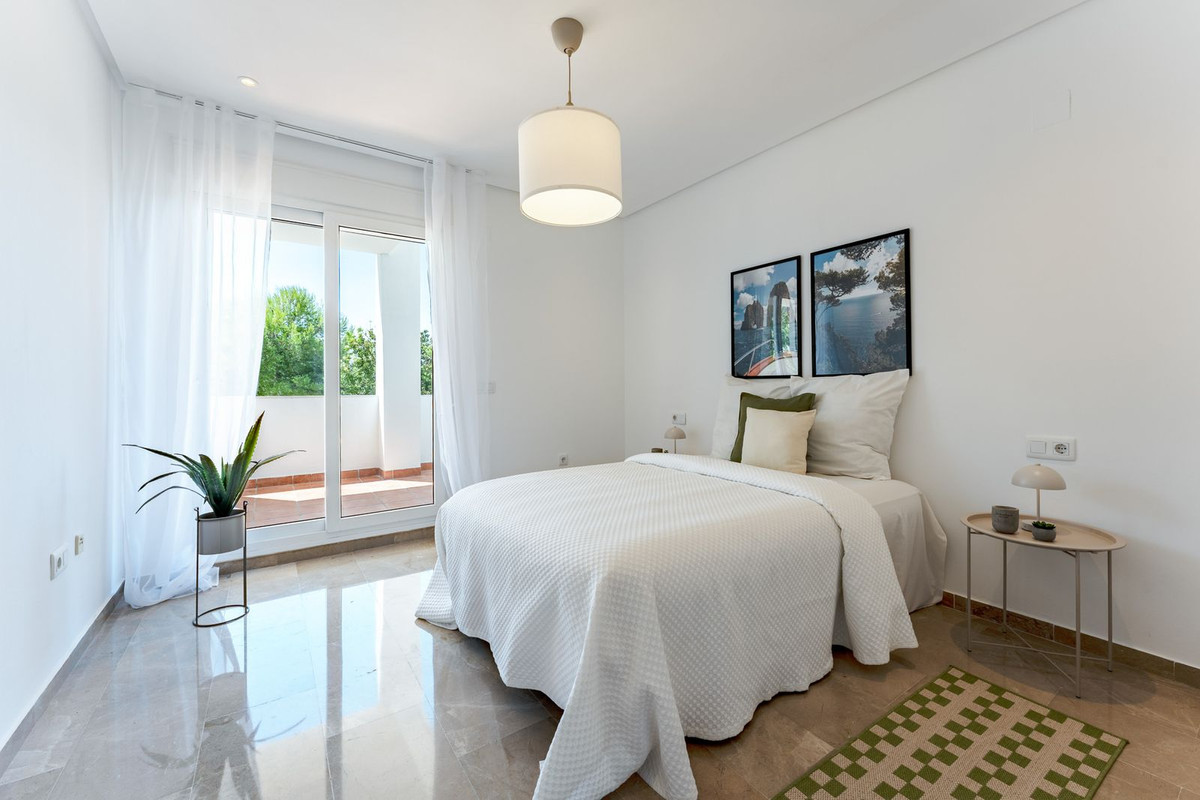 Se vende Apartamento Planta Media de 2 dormitorios en Costa Del Sol, Málaga, España