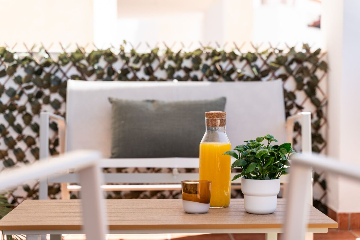 Se vende Apartamento Planta Media de 2 dormitorios en Costa Del Sol, Málaga, España
