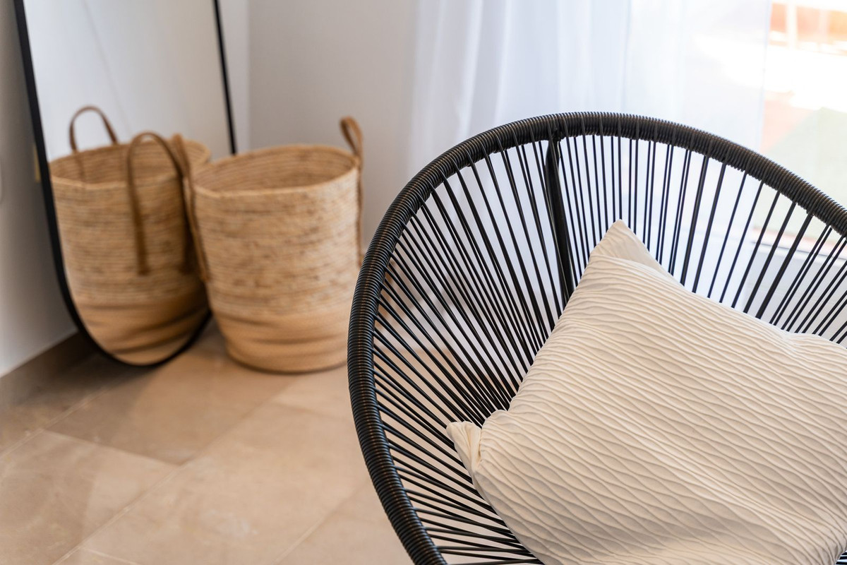 Se vende Apartamento Planta Media de 2 dormitorios en Costa Del Sol, Málaga, España