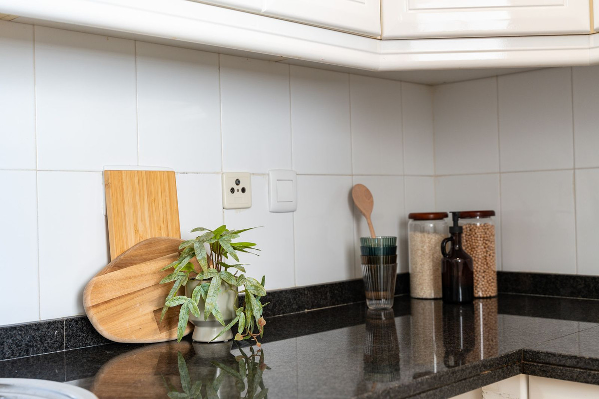 Se vende Apartamento Planta Media de 2 dormitorios en Costa Del Sol, Málaga, España