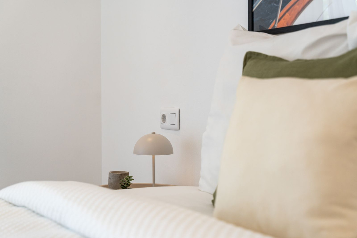Se vende Apartamento Planta Media de 2 dormitorios en Costa Del Sol, Málaga, España