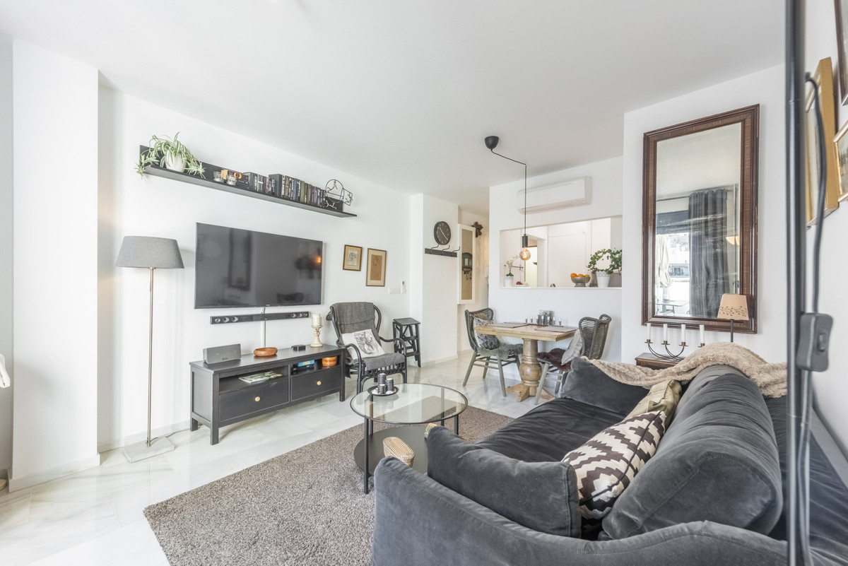 1 Bed Apartment for sale in Fuengirola Costa Del Sol, Málaga, Spain