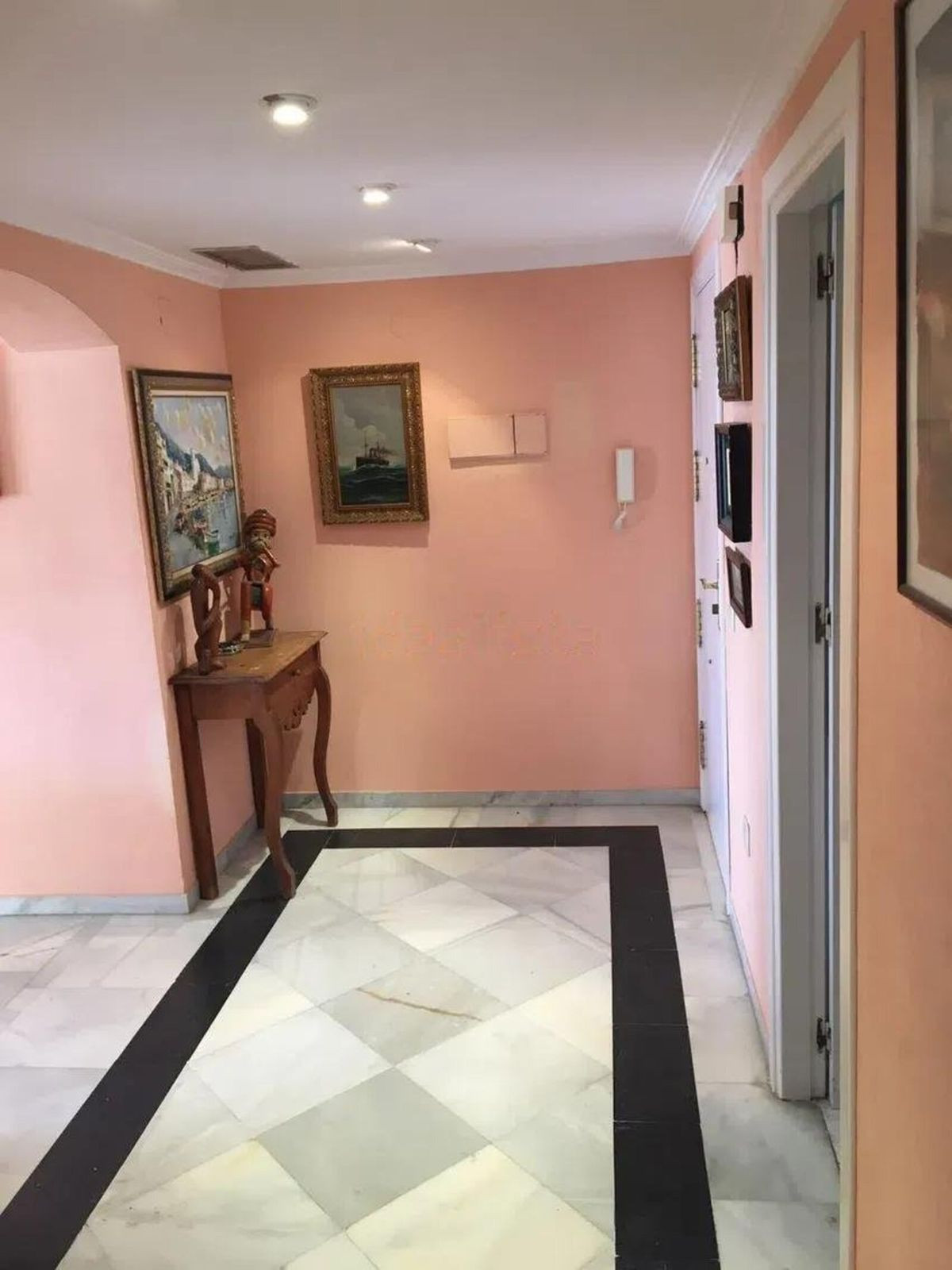 3 Bed Apartment for sale in Nueva Andalucía Costa Del Sol, Málaga, Spain