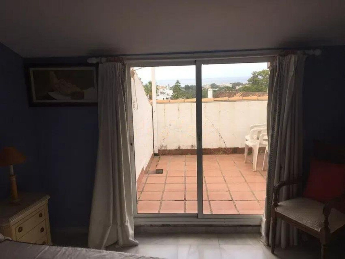 3 Bed Apartment for sale in Nueva Andalucía Costa Del Sol, Málaga, Spain