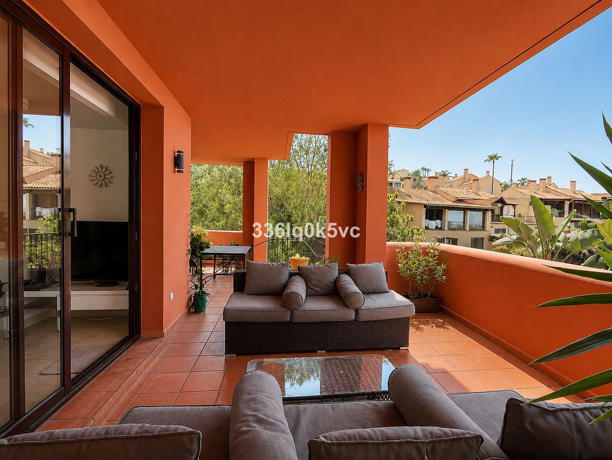 Se vende Apartamento Planta Media de 2 dormitorios en Costa Del Sol, Málaga, España