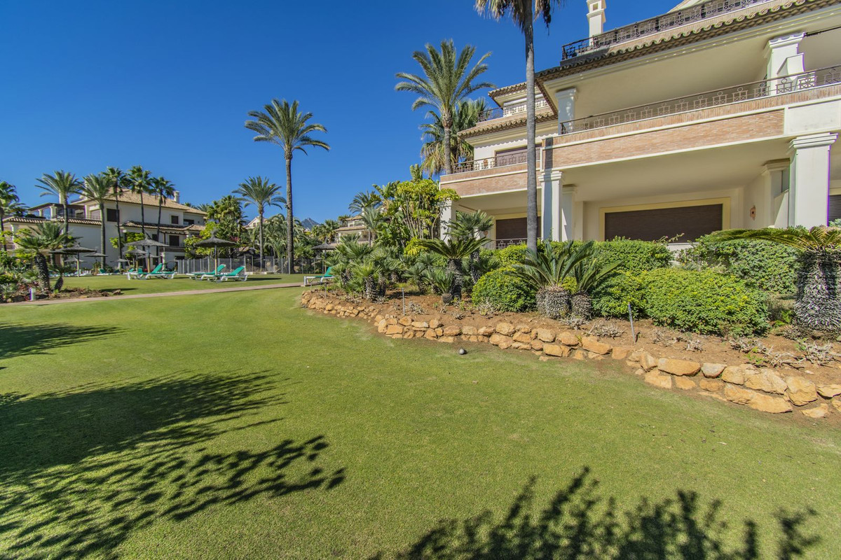 2 Bed Apartment for sale in Los Monteros Costa Del Sol, Málaga, Spain