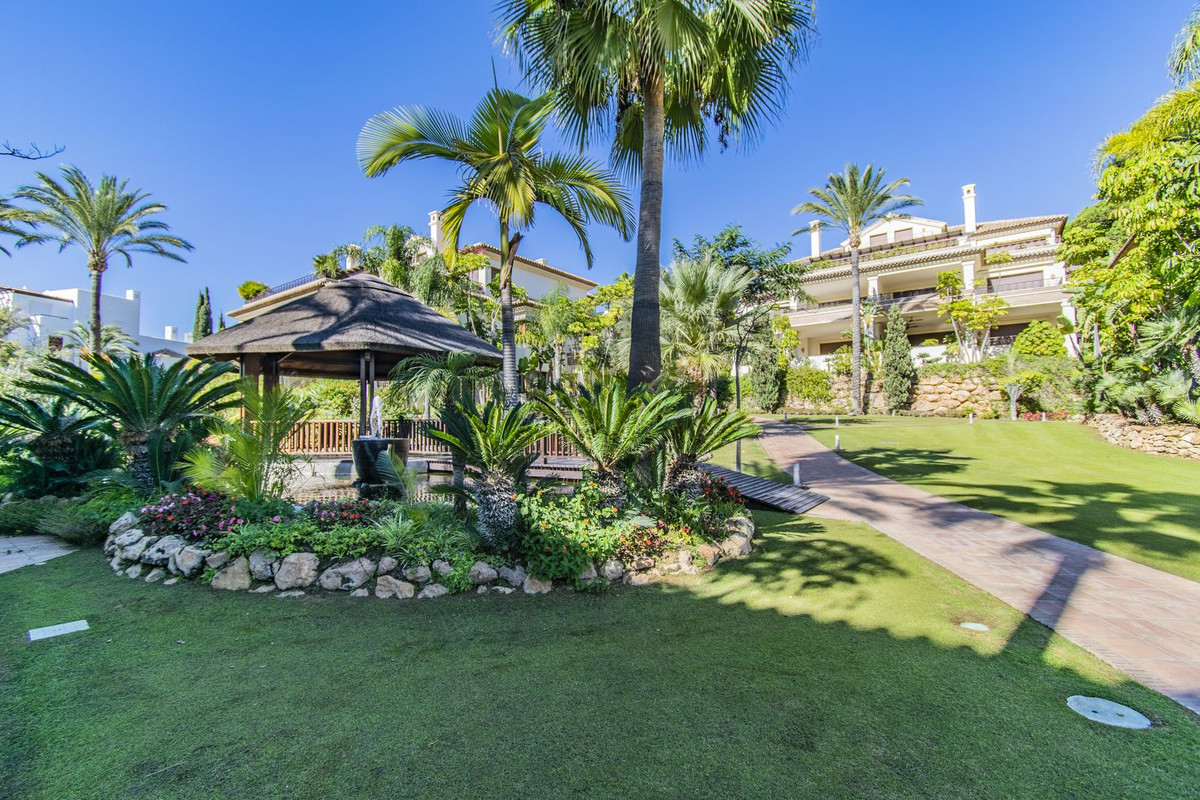 2 Bed Apartment for sale in Los Monteros Costa Del Sol, Málaga, Spain