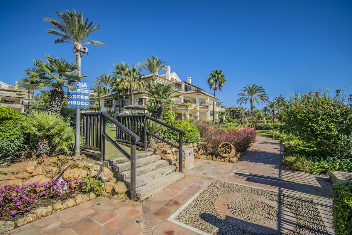 2 Bed Apartment for sale in Los Monteros Costa Del Sol, Málaga, Spain
