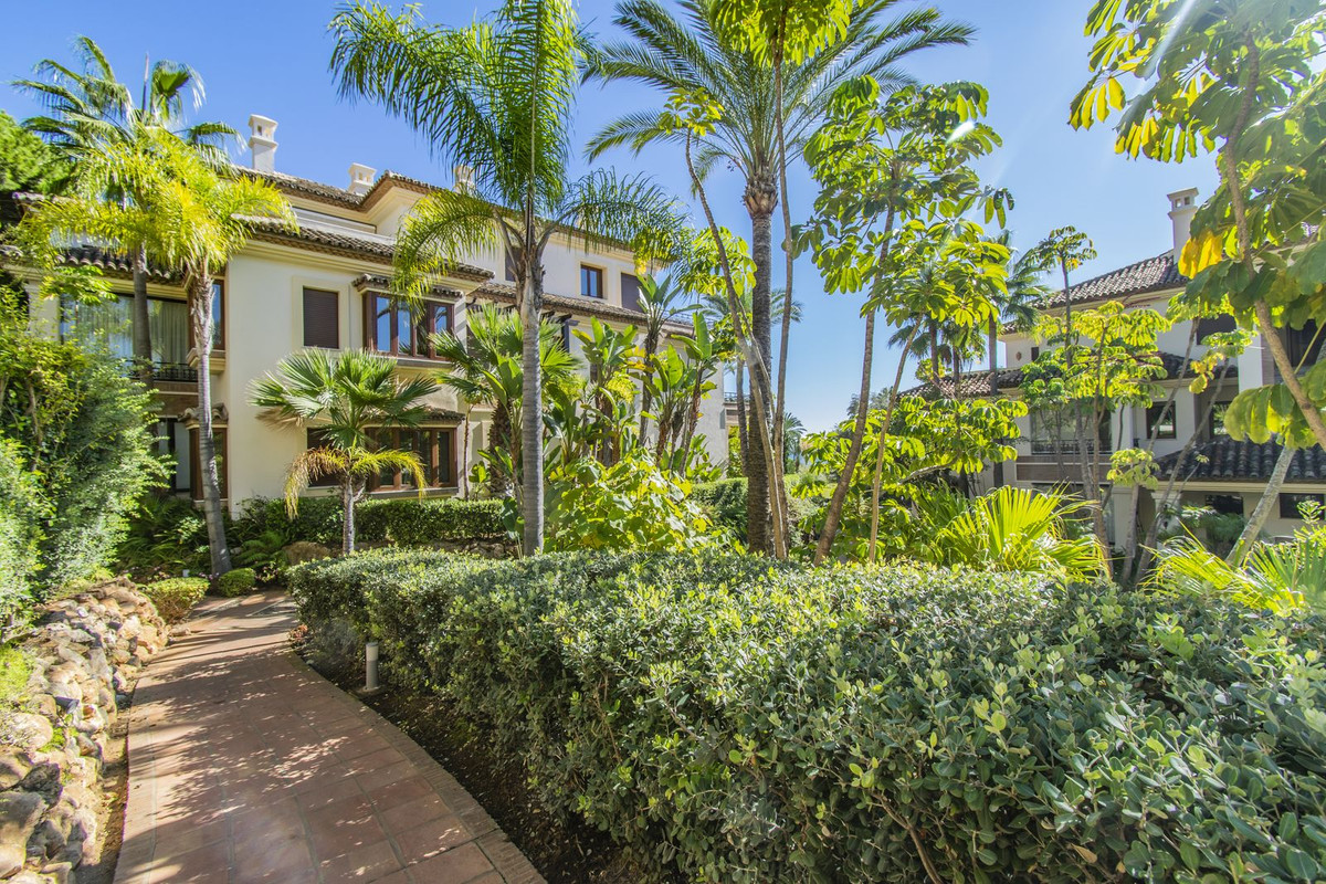 2 Bed Apartment for sale in Los Monteros Costa Del Sol, Málaga, Spain
