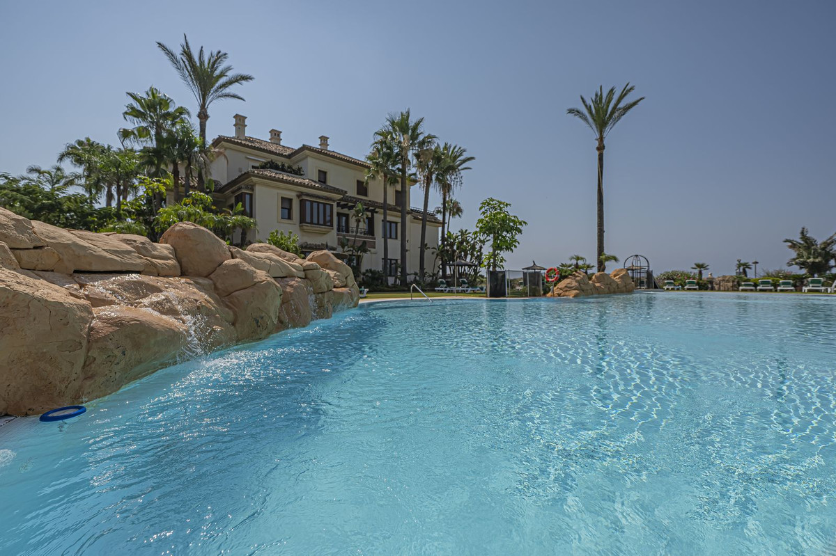 2 Bed Apartment for sale in Los Monteros Costa Del Sol, Málaga, Spain
