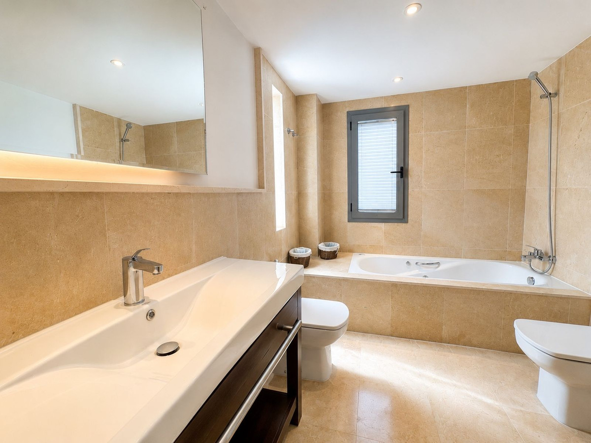 2 Bed Apartment for sale in Los Flamingos Costa Del Sol, Málaga, Spain