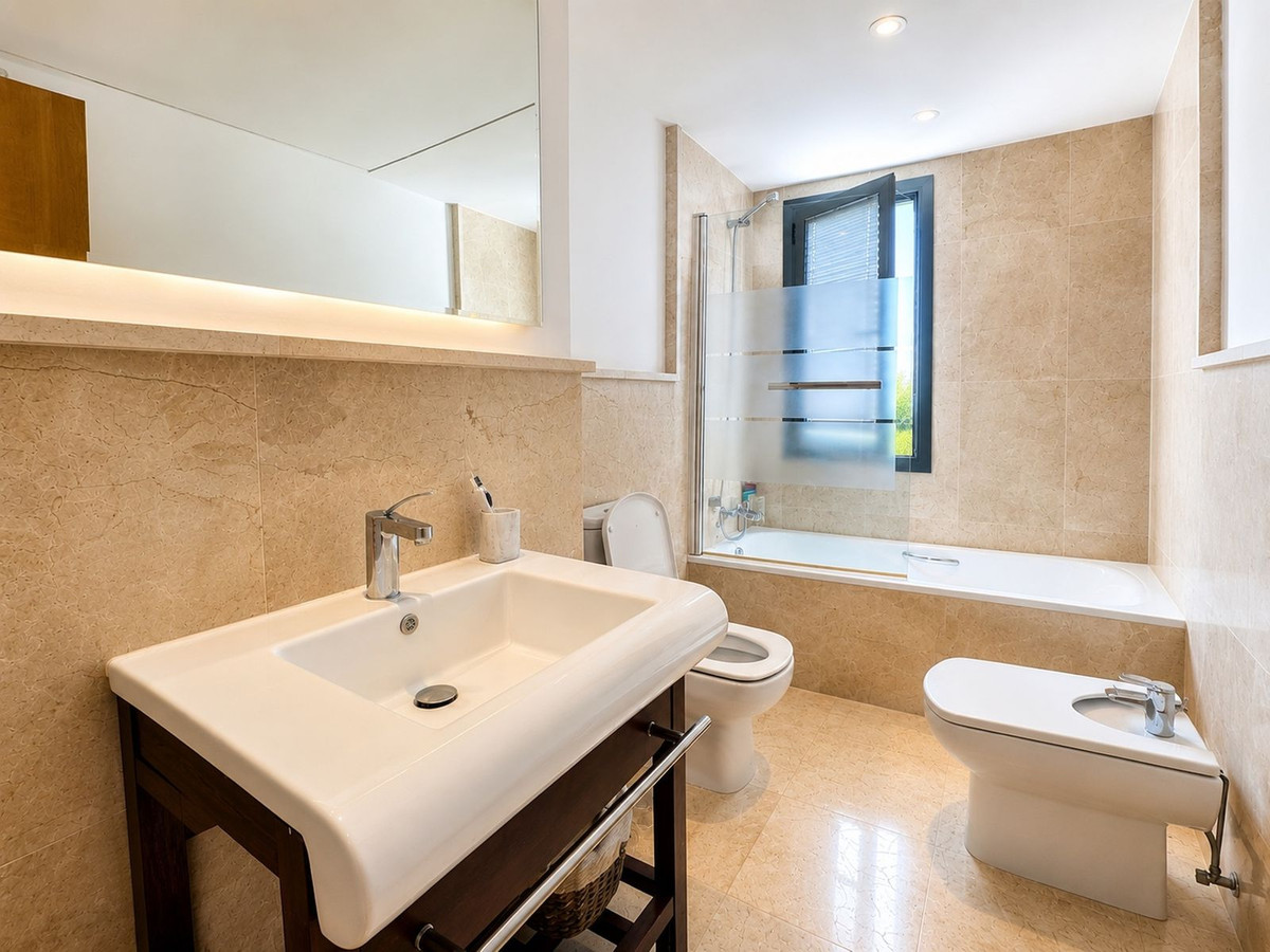 2 Bed Apartment for sale in Los Flamingos Costa Del Sol, Málaga, Spain