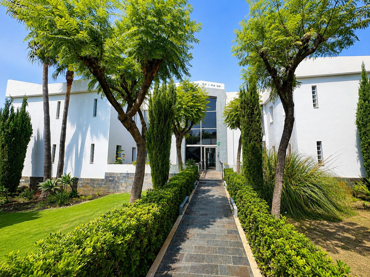 2 Bed Apartment for sale in Los Flamingos Costa Del Sol, Málaga, Spain