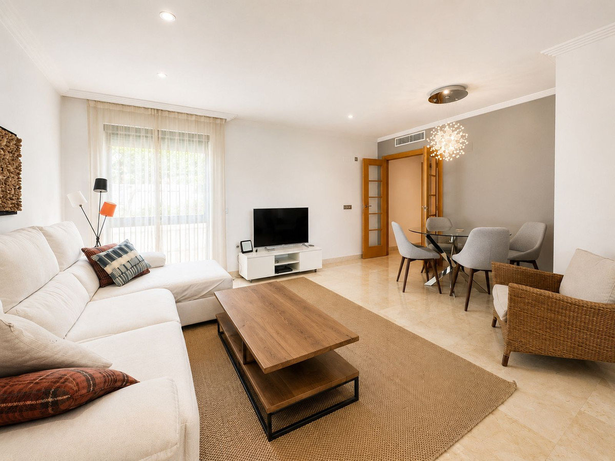 2 Bed Apartment for sale in Los Flamingos Costa Del Sol, Málaga, Spain