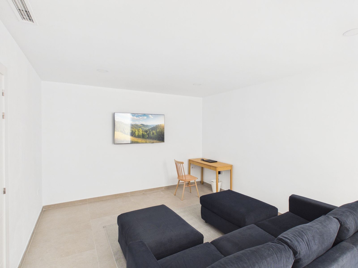 Se vende Villa - Chalet de 4 dormitorios en Costa Del Sol, Málaga, España