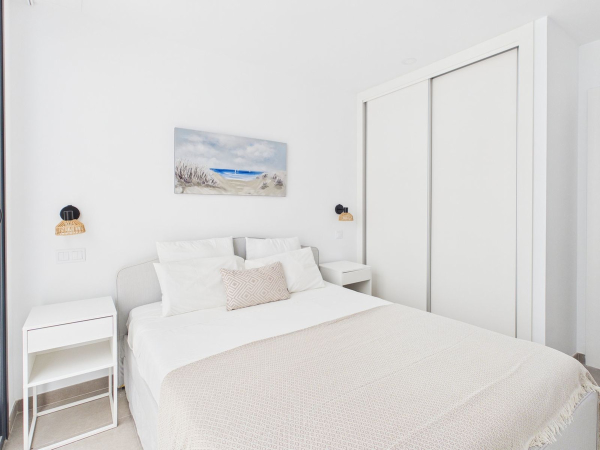 Se vende Villa - Chalet de 4 dormitorios en Costa Del Sol, Málaga, España
