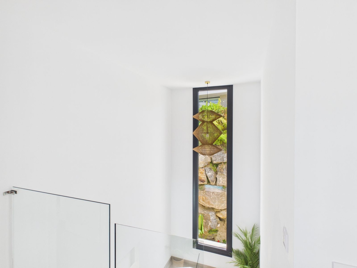 Se vende Villa - Chalet de 4 dormitorios en Costa Del Sol, Málaga, España