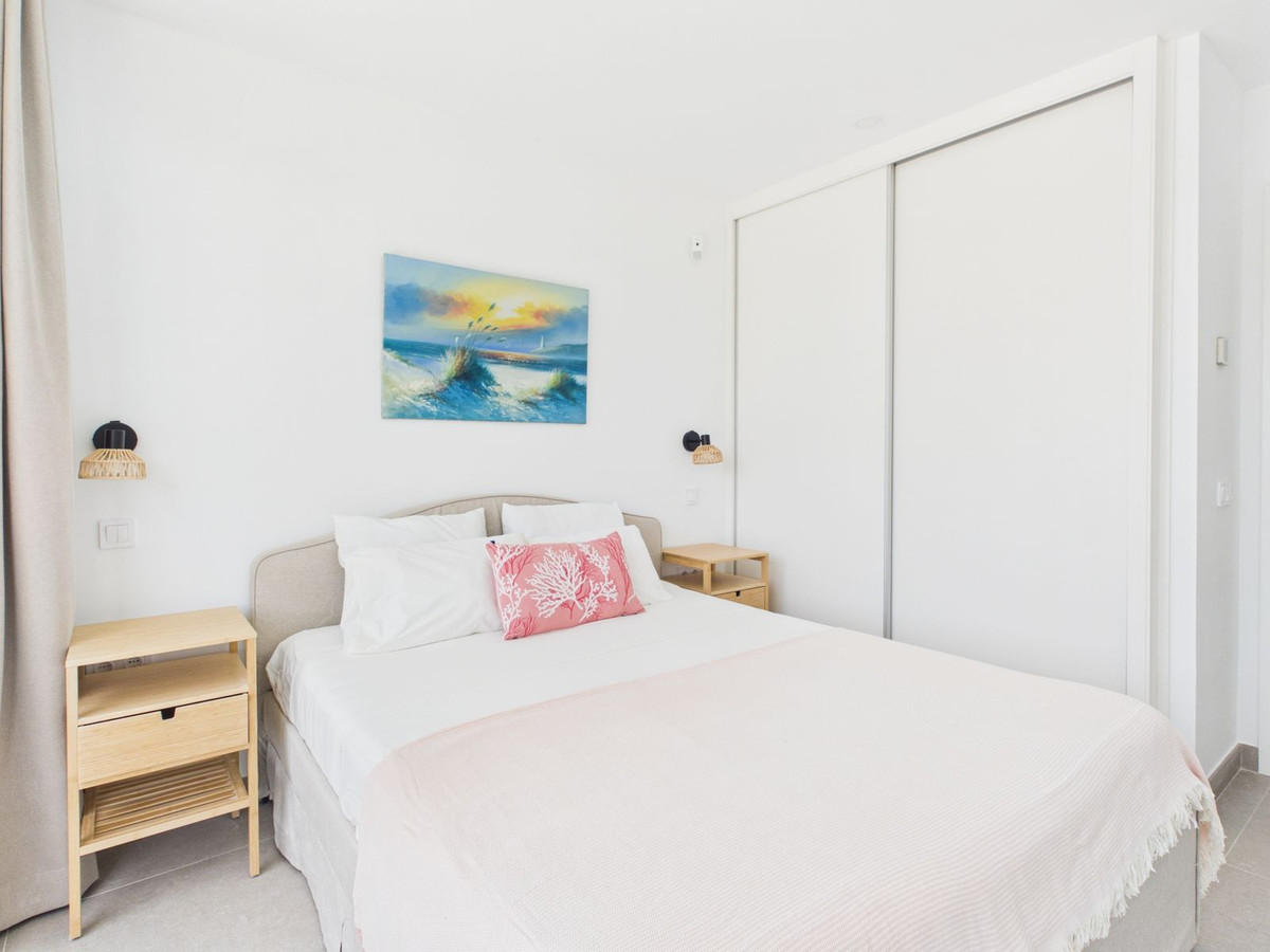 Se vende Villa - Chalet de 4 dormitorios en Costa Del Sol, Málaga, España