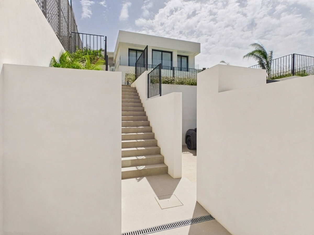 Se vende Villa - Chalet de 4 dormitorios en Costa Del Sol, Málaga, España