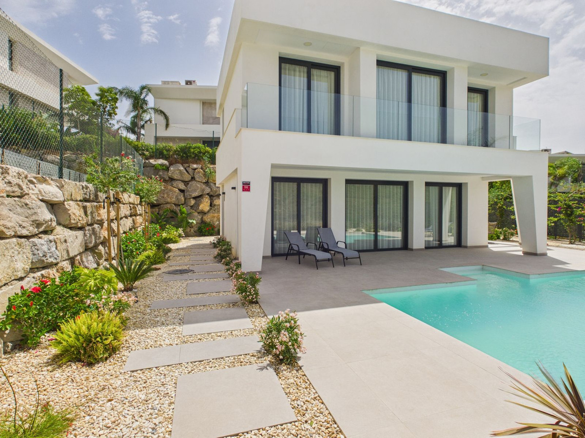 Se vende Villa - Chalet de 4 dormitorios en Costa Del Sol, Málaga, España