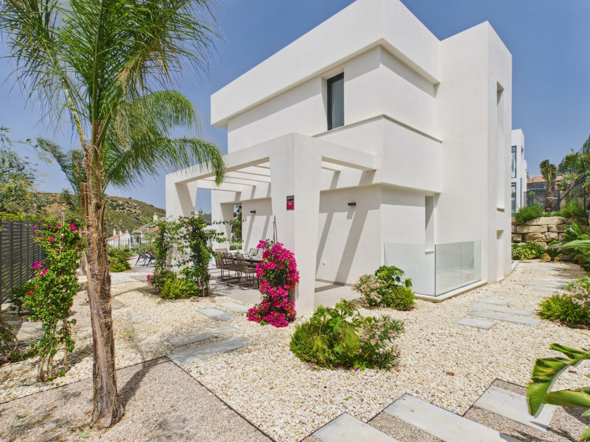 Se vende Villa - Chalet de 4 dormitorios en Costa Del Sol, Málaga, España