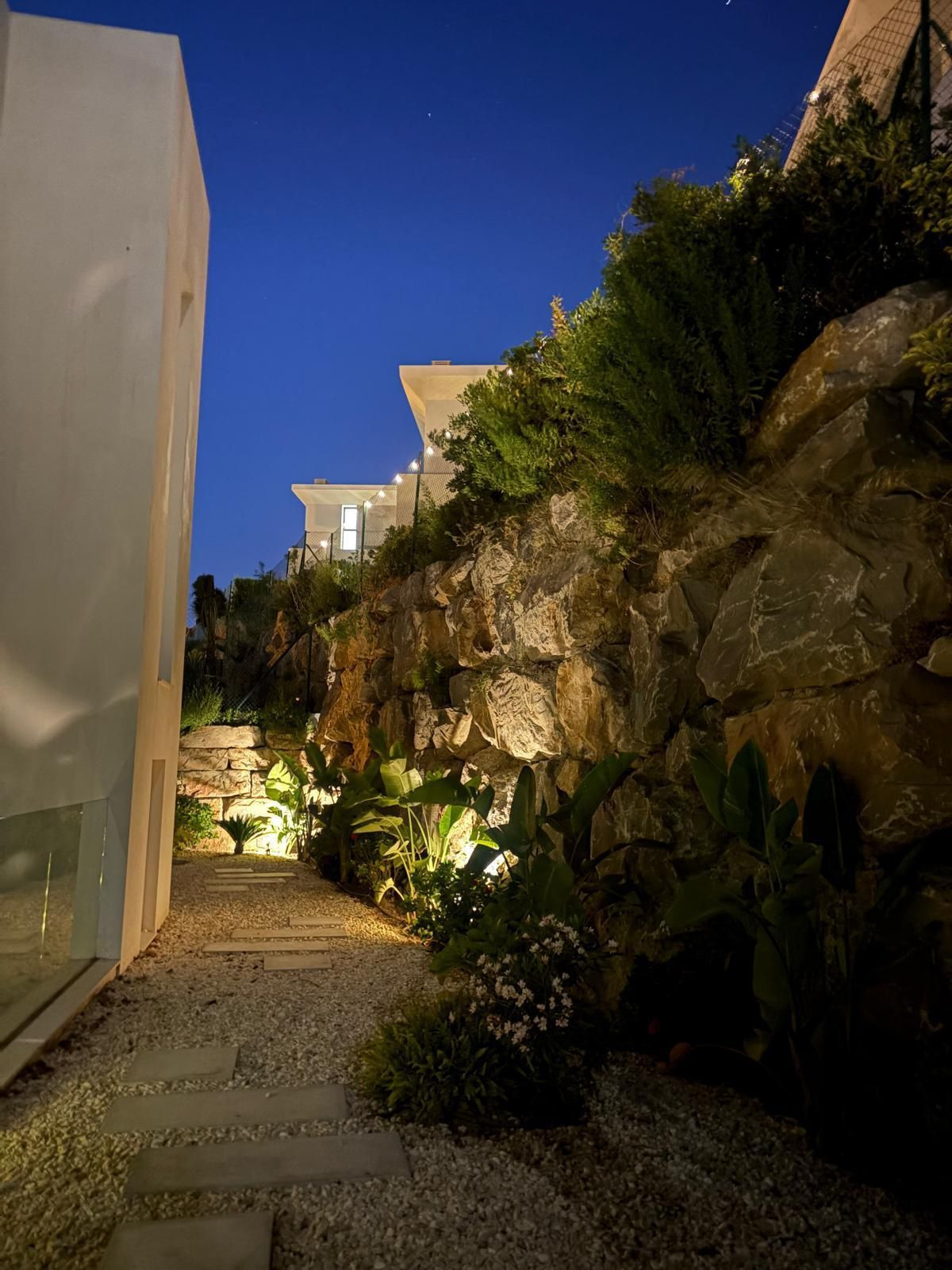 Se vende Villa - Chalet de 4 dormitorios en Costa Del Sol, Málaga, España