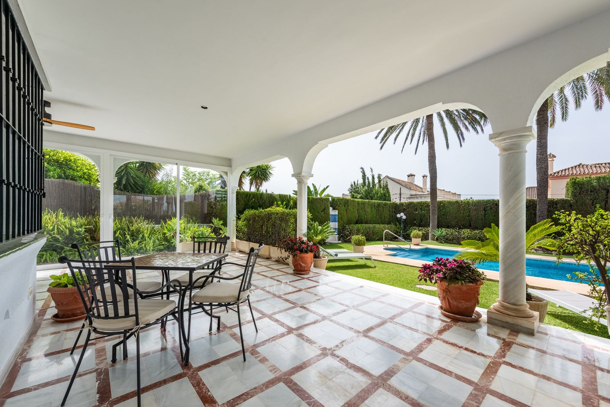 4 Bed Townhouse for sale in San Pedro De Alcántara Costa Del Sol, Málaga, Spain
