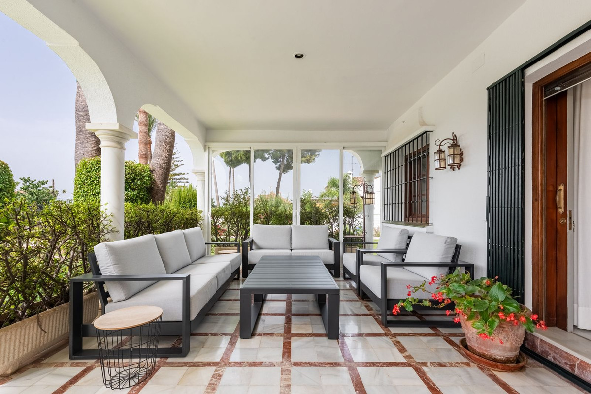 4 Bed Townhouse for sale in San Pedro De Alcántara Costa Del Sol, Málaga, Spain