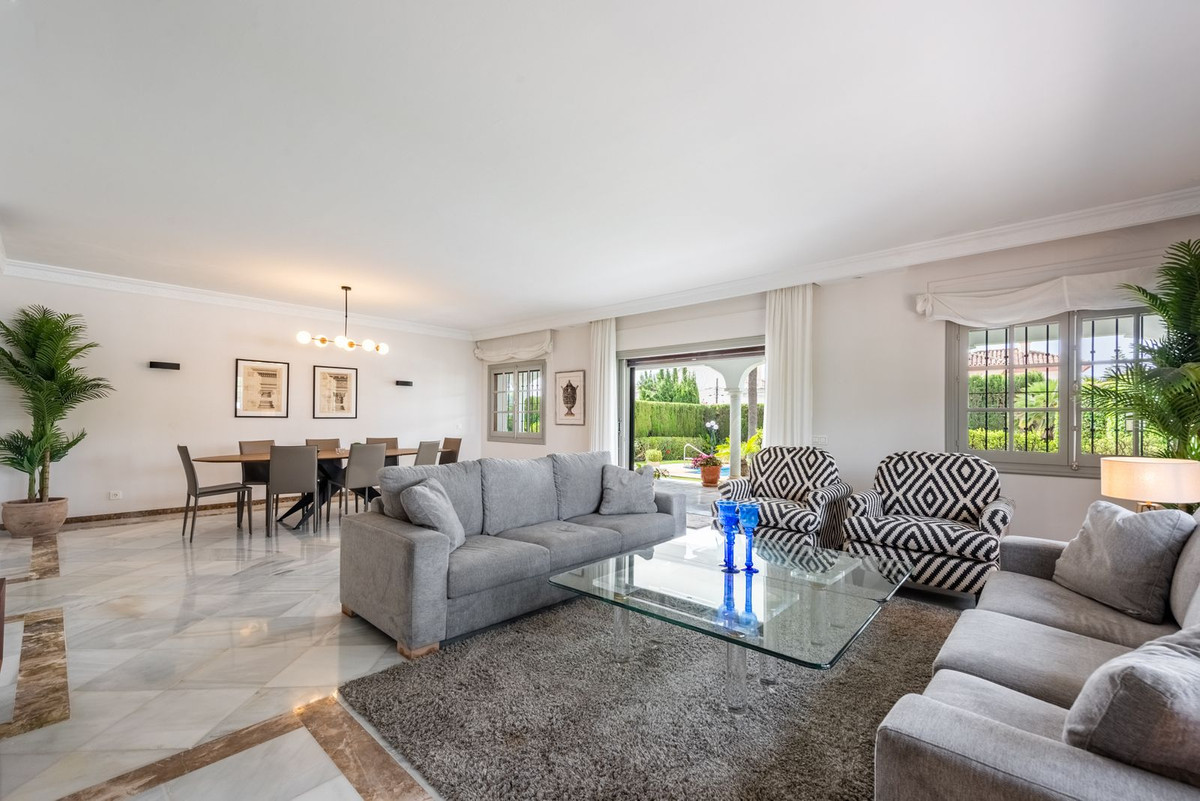 4 Bed Townhouse for sale in San Pedro De Alcántara Costa Del Sol, Málaga, Spain
