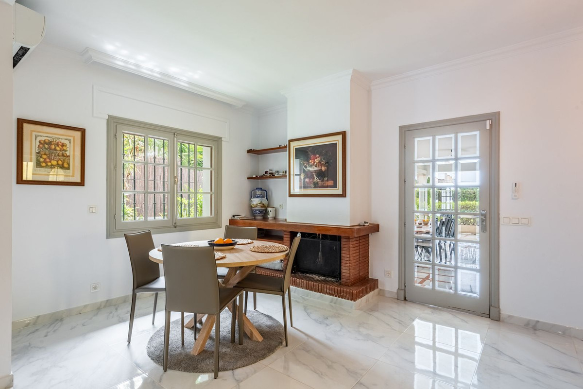 4 Bed Townhouse for sale in San Pedro De Alcántara Costa Del Sol, Málaga, Spain