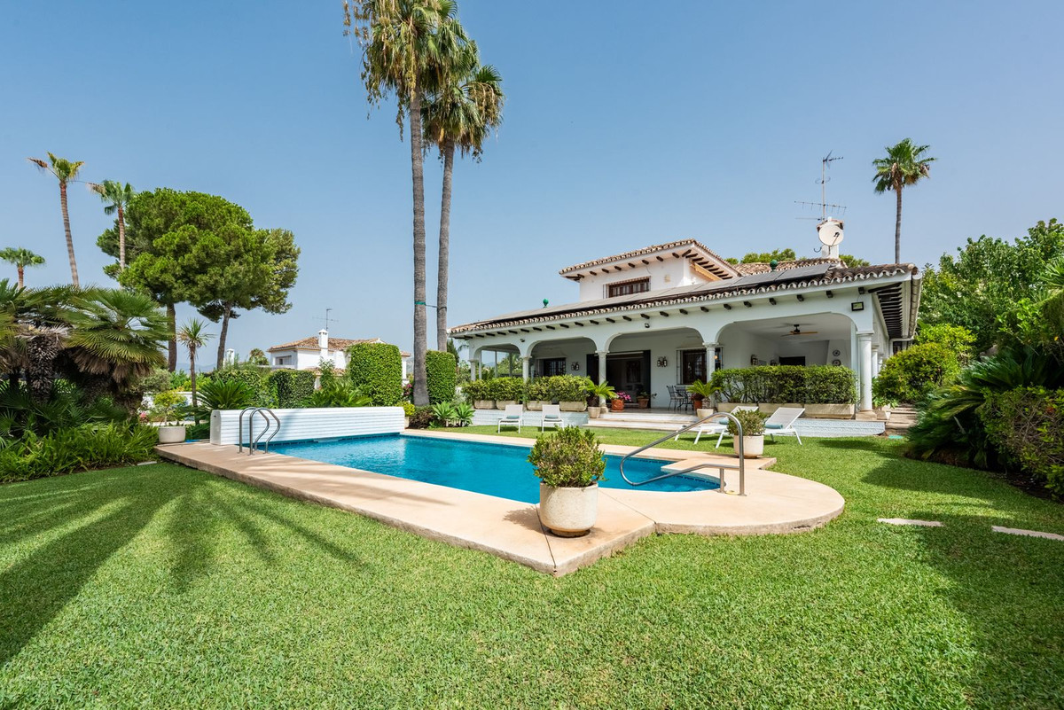 4 Bed Townhouse for sale in San Pedro De Alcántara Costa Del Sol, Málaga, Spain