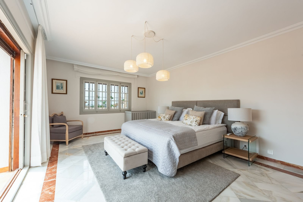 4 Bed Townhouse for sale in San Pedro De Alcántara Costa Del Sol, Málaga, Spain