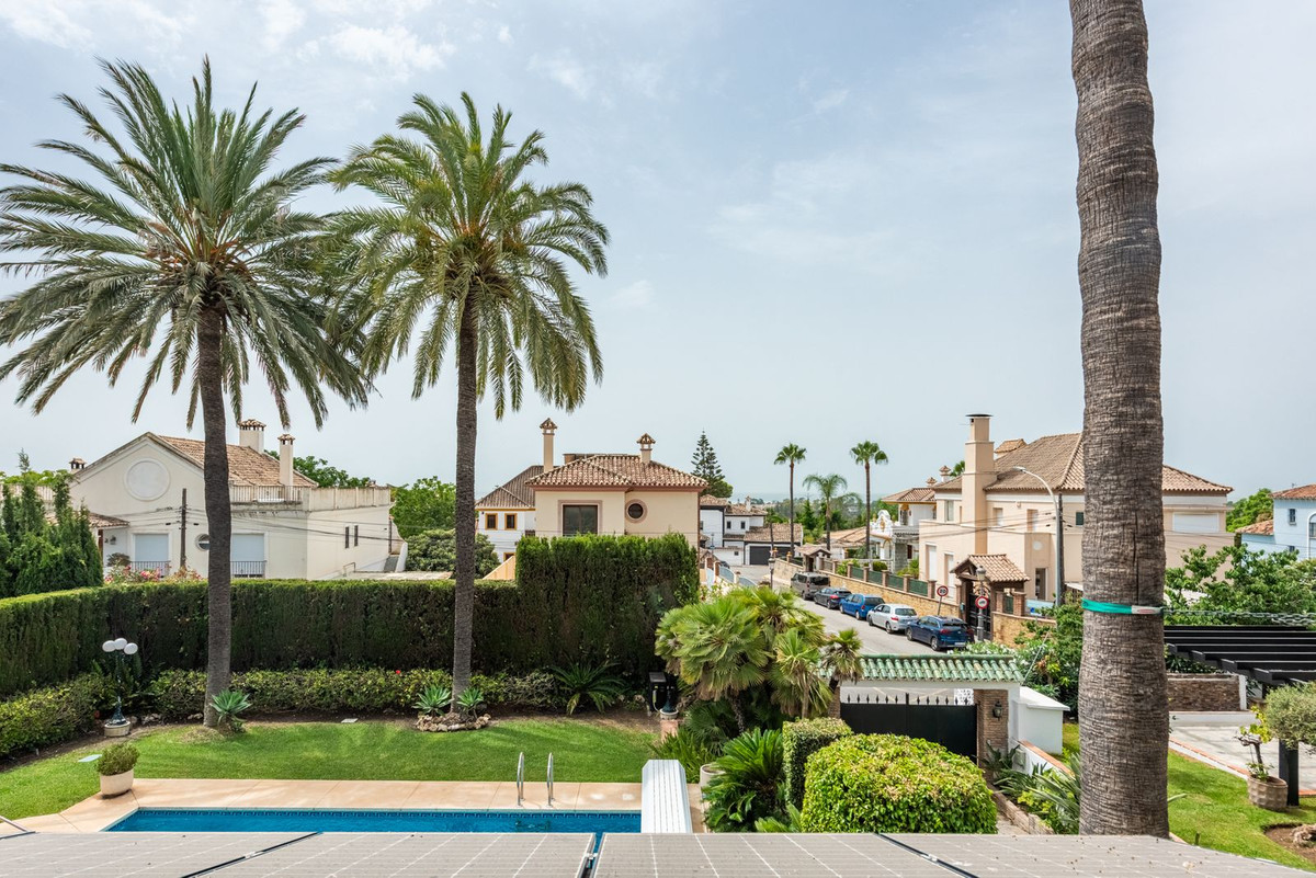 4 Bed Townhouse for sale in San Pedro De Alcántara Costa Del Sol, Málaga, Spain