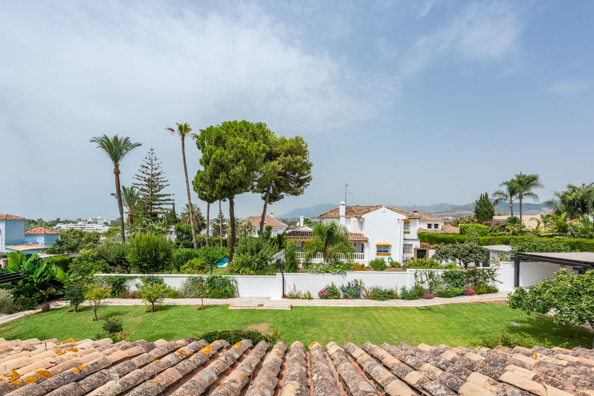 4 Bed Townhouse for sale in San Pedro De Alcántara Costa Del Sol, Málaga, Spain