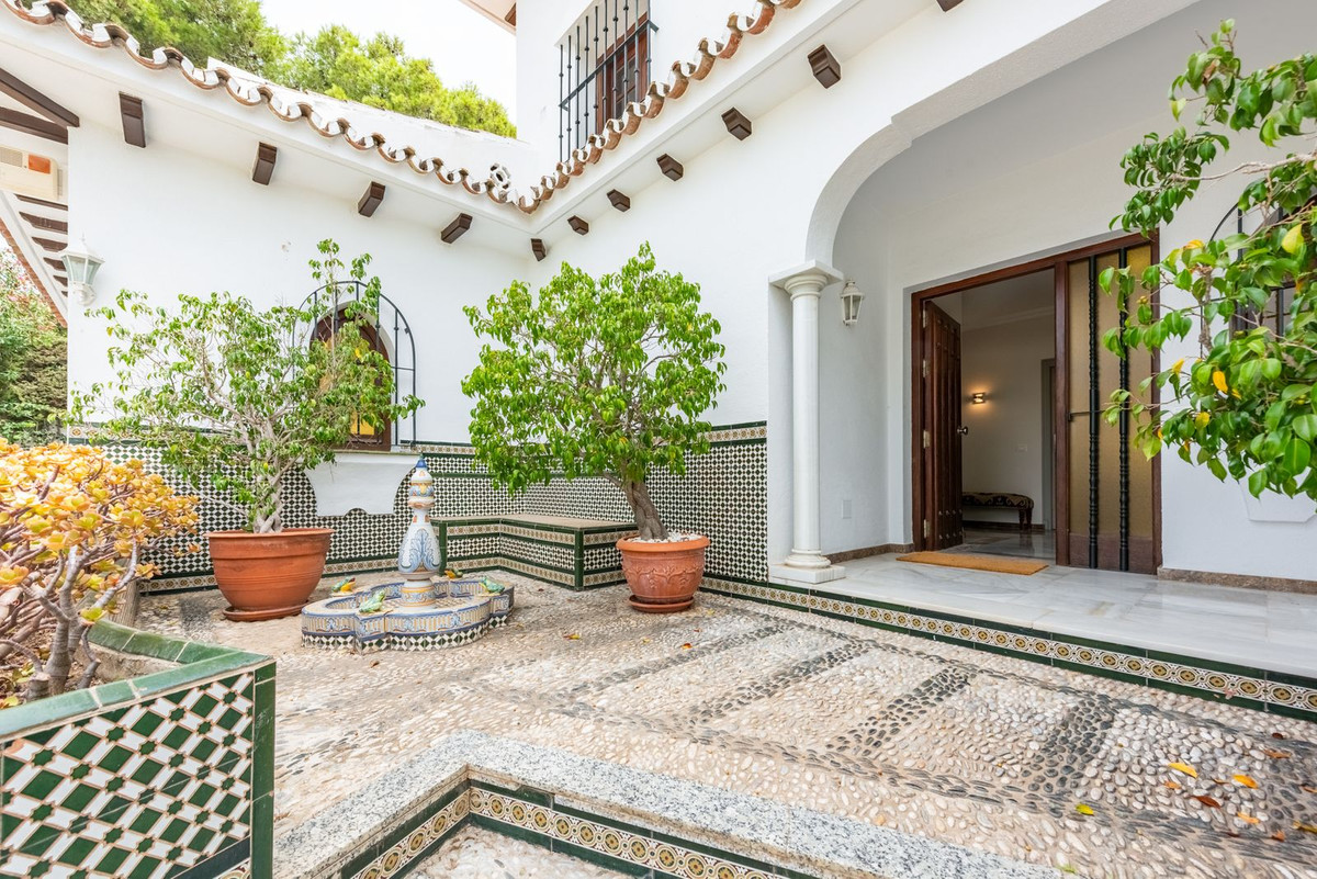 4 Bed Townhouse for sale in San Pedro De Alcántara Costa Del Sol, Málaga, Spain