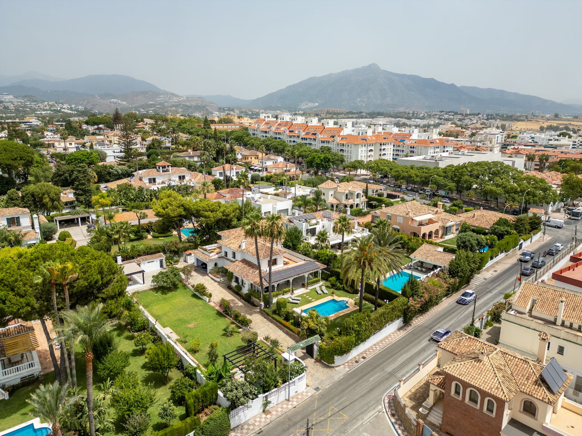 4 Bed Townhouse for sale in San Pedro De Alcántara Costa Del Sol, Málaga, Spain