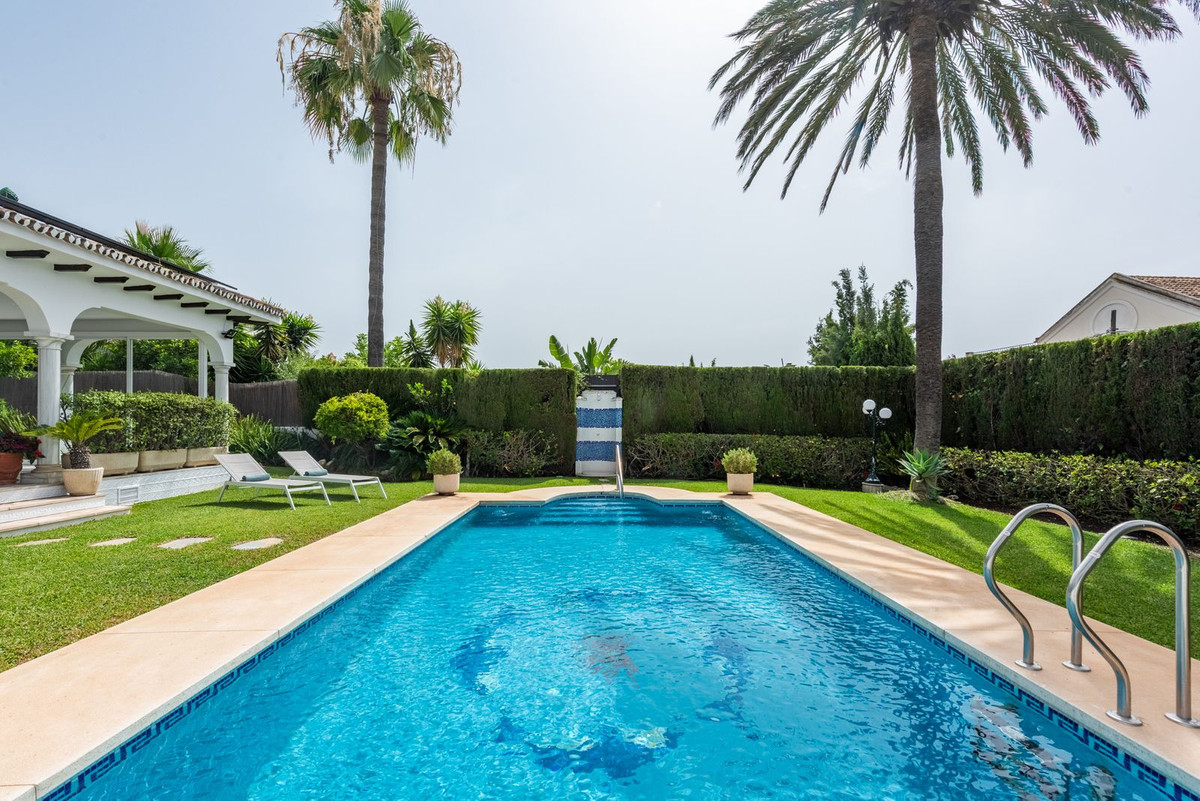 4 Bed Townhouse for sale in San Pedro De Alcántara Costa Del Sol, Málaga, Spain